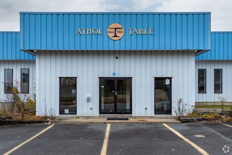 151 Harrison St, Athol, MA à vendre - Photo du bâtiment - Image 3 de 26
