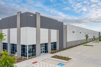 Plus de détails pour 7424 Oak Grove Rd, Fort Worth, TX - Industriel à louer