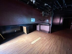 299 Peters St, Atlanta, GA for lease Interior Photo- Image 2 of 15