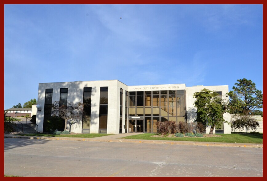 1 Crown Dr, Kirksville, MO à vendre - Photo du bâtiment - Image 1 de 27