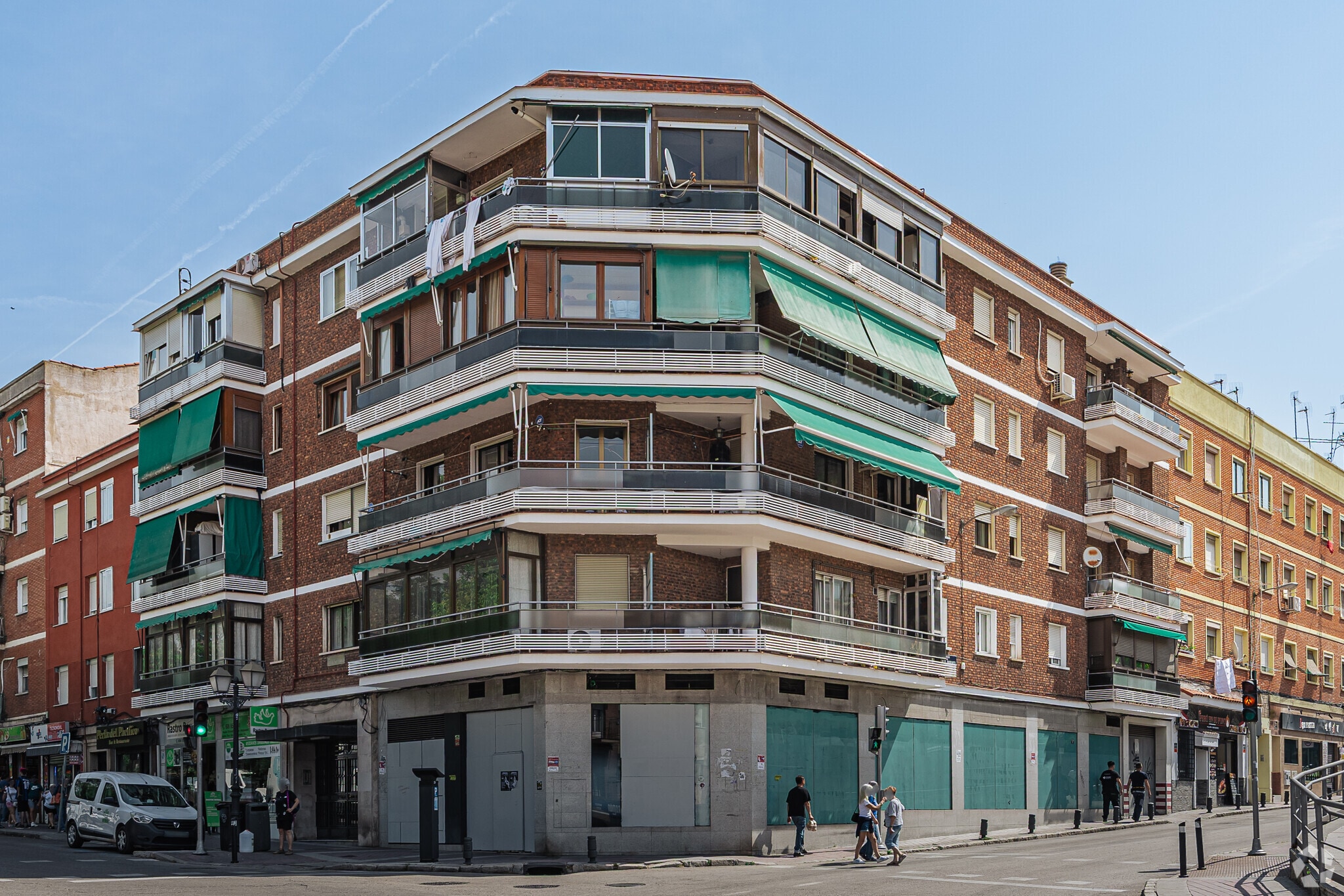 Avenida de Rafaela Ybarra, 39, Madrid, Madrid à vendre Photo principale- Image 1 de 3