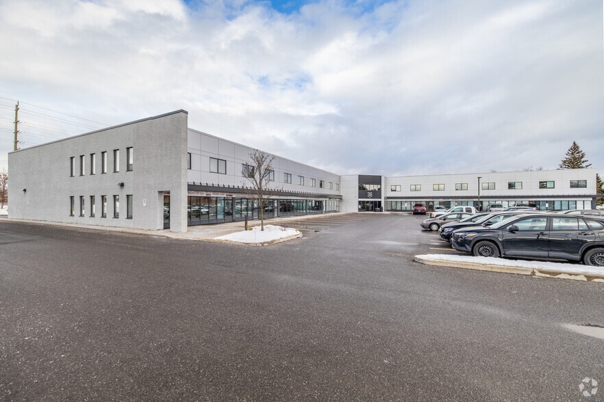 36-38 Antares Drive portfolio of 2 properties for sale on LoopNet.ca - Primary Photo - Image 1 of 2