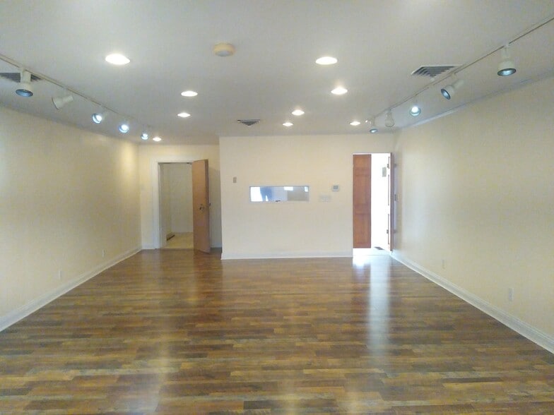 301 W Broadway, Steeleville, IL for sale - Building Photo - Image 3 of 7