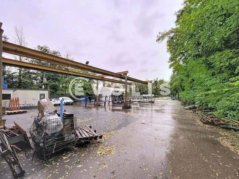 Bureau dans NEUVILLE-SUR-SAÔNE à louer - Photo de construction - Image 2 de 9