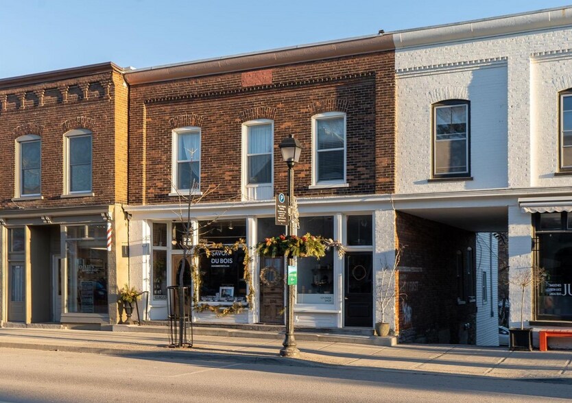198-202 Picton Main St, Picton, ON for sale - Primary Photo - Image 1 of 1