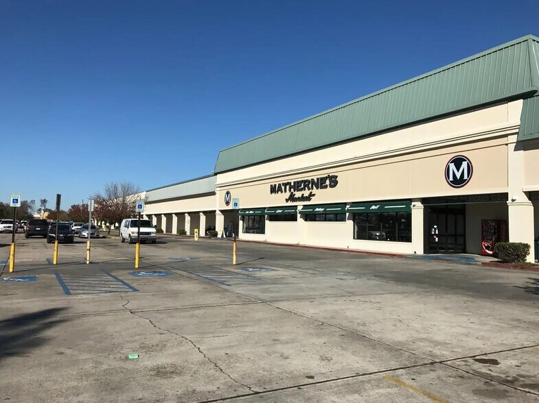 1318 W Airline Hwy, La Place, LA à louer - Photo du bâtiment - Image 2 de 7