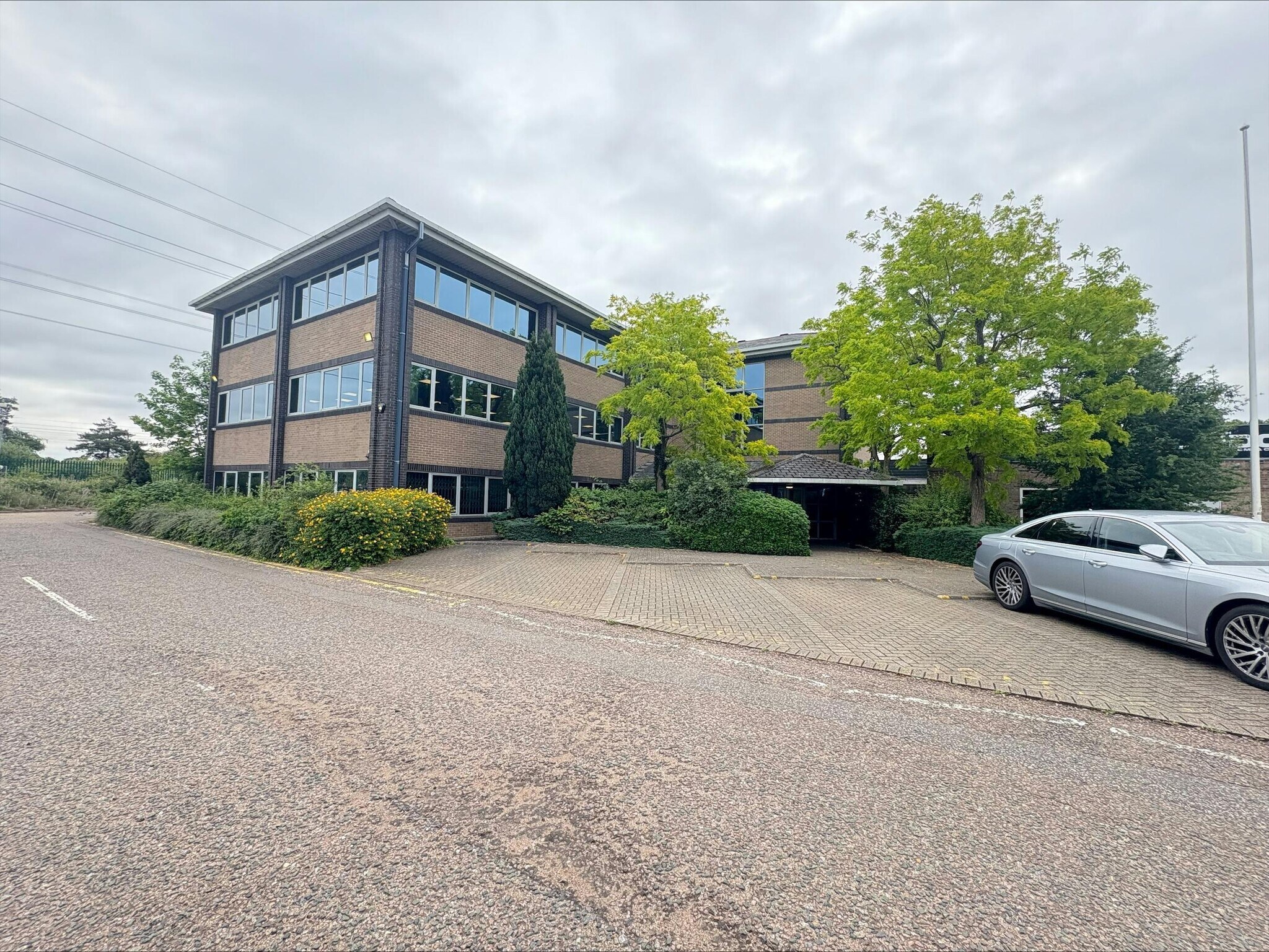 Offices Bretton Way, Peterborough à louer Photo du bâtiment- Image 1 de 14