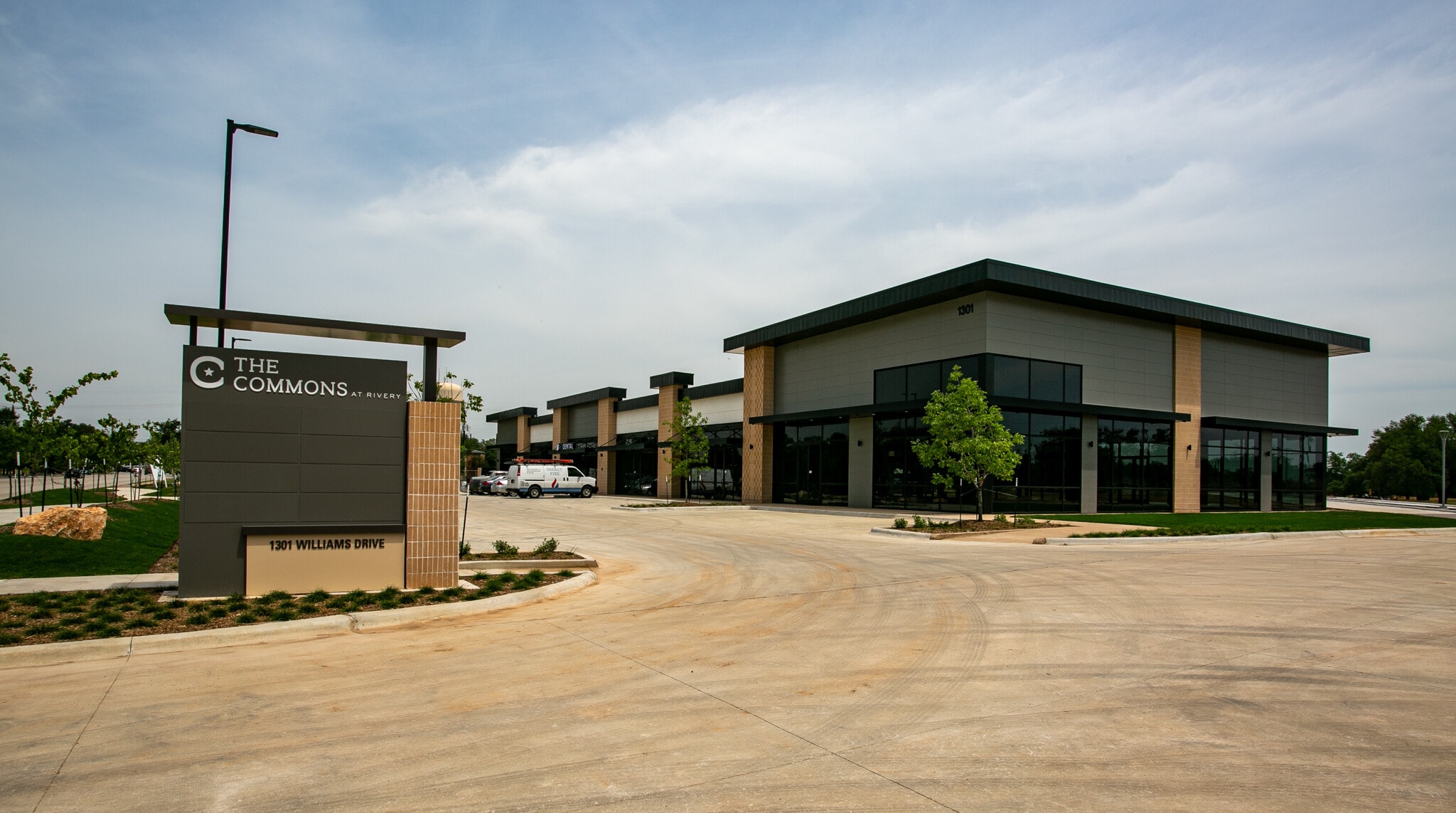 1301 Williams Dr, Georgetown, TX for lease Building Photo- Image 1 of 18