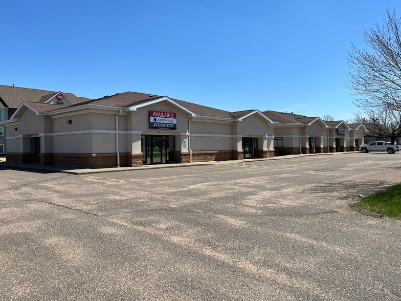 1700-1712 Stout St, Menomonie, WI for lease - Building Photo - Image 3 of 12
