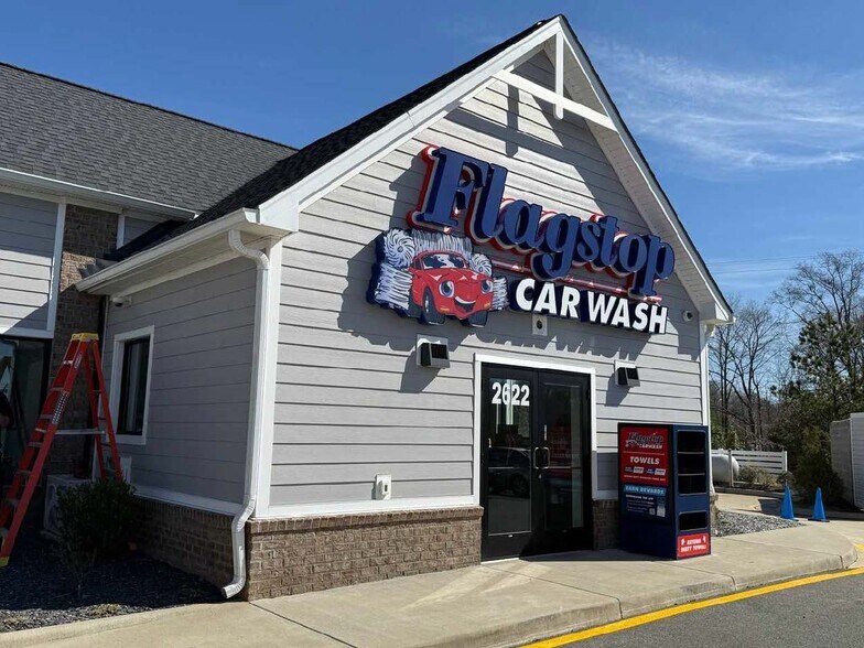 2624 Anderson Hwy, Powhatan, VA à vendre - Photo du bâtiment - Image 1 de 1