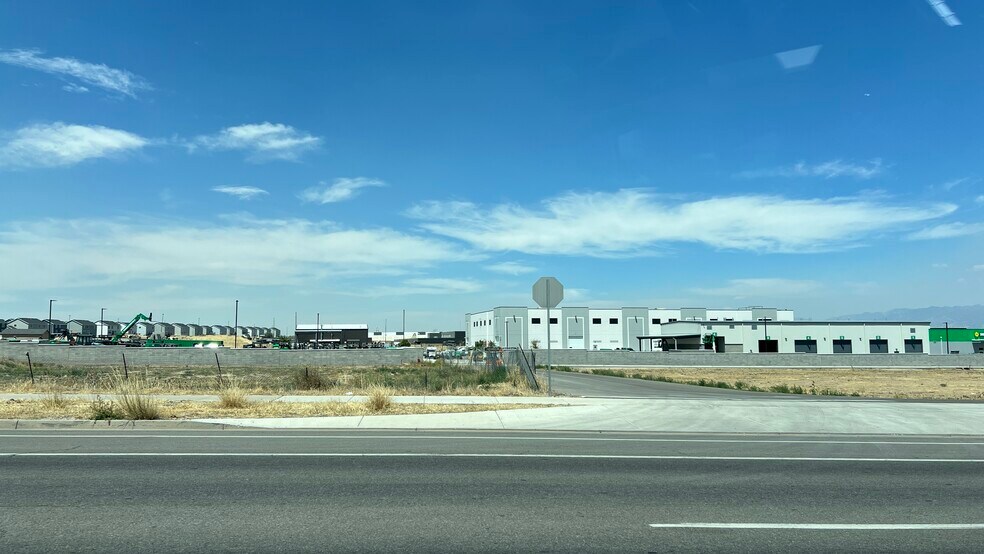 4614 West 7800 South, West Jordan, UT à vendre - Photo du bâtiment - Image 3 de 10