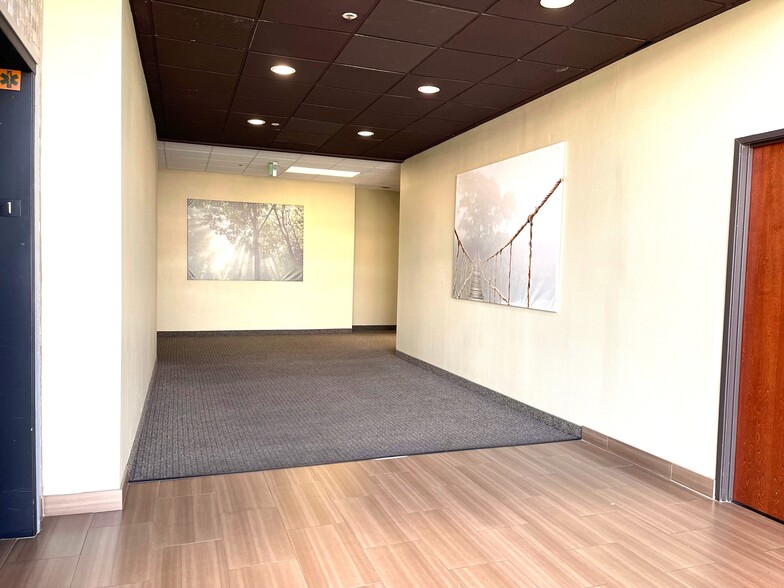 5050 Palo Verde St, Montclair, CA for lease - Interior Photo - Image 2 of 20