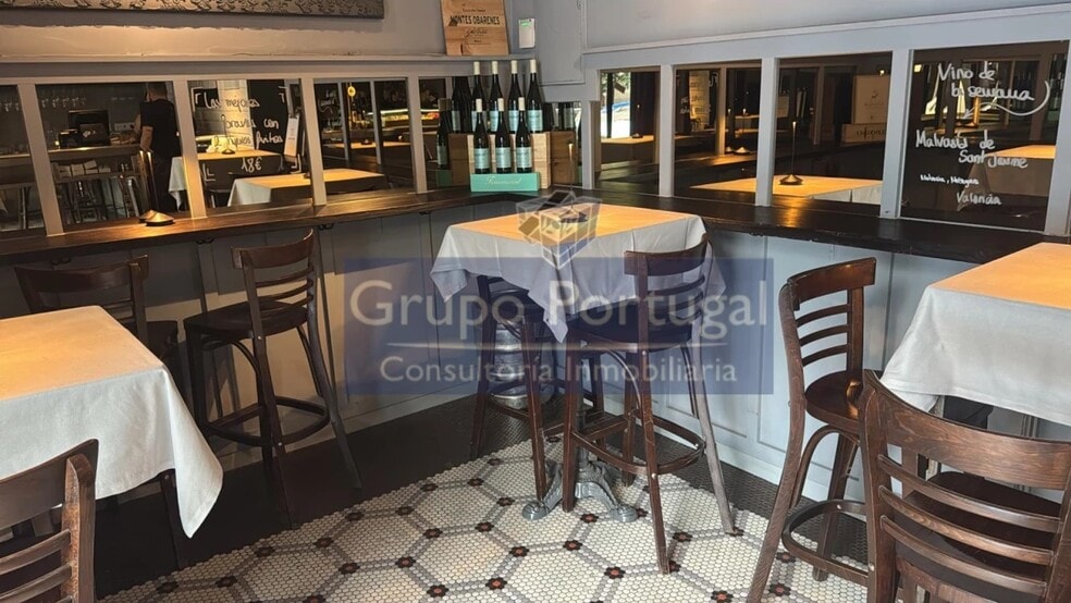 Retail in Madrid, Madrid for lease - Interior Photo - Image 2 of 10