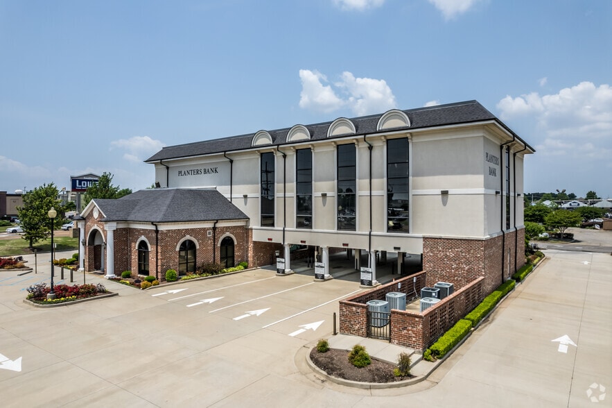 232 Goodman Rd W, Southaven, MS à louer - Photo du bâtiment - Image 2 de 6