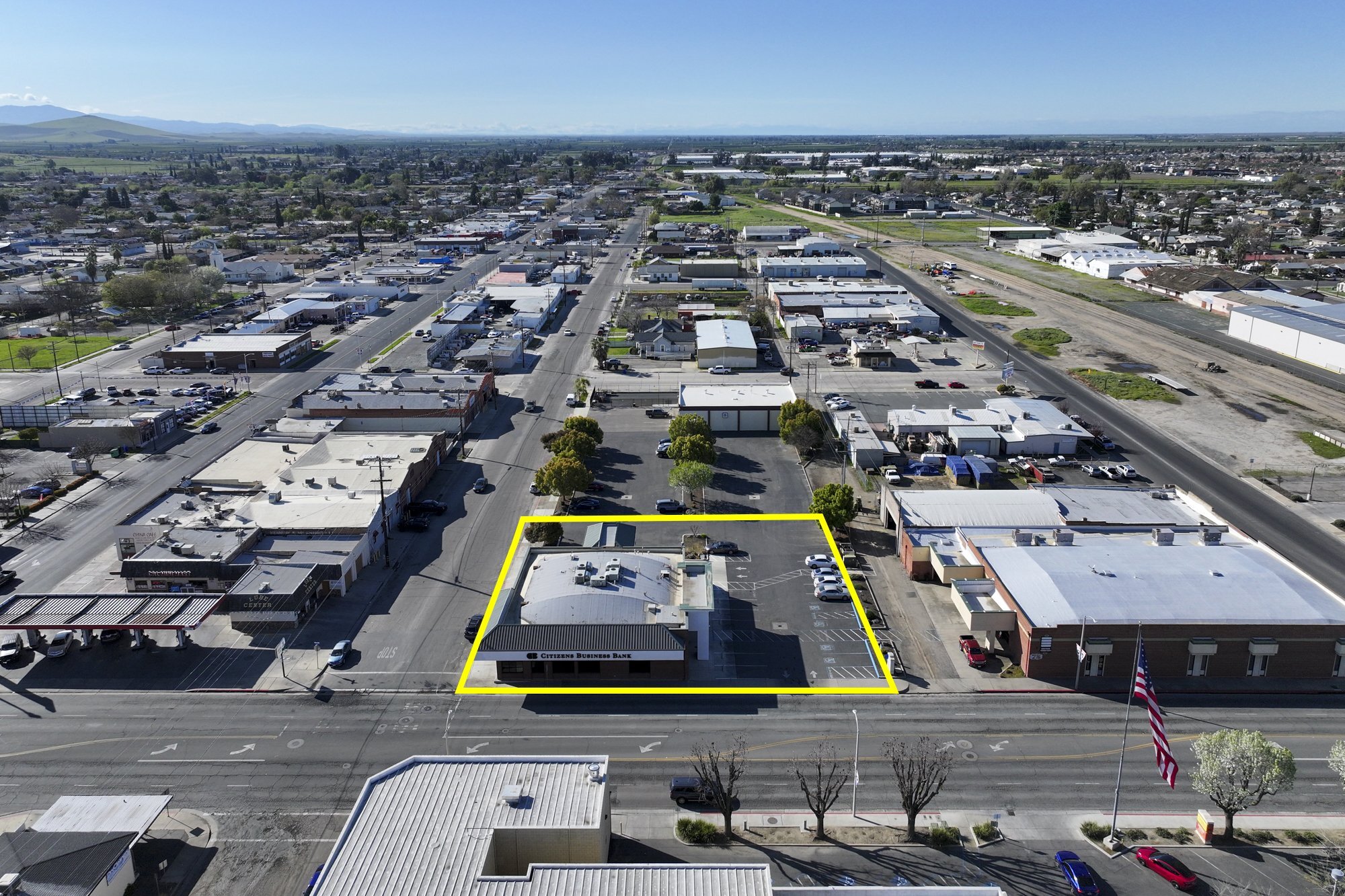 65 W Olive Ave, Porterville, CA for sale Primary Photo- Image 1 of 10