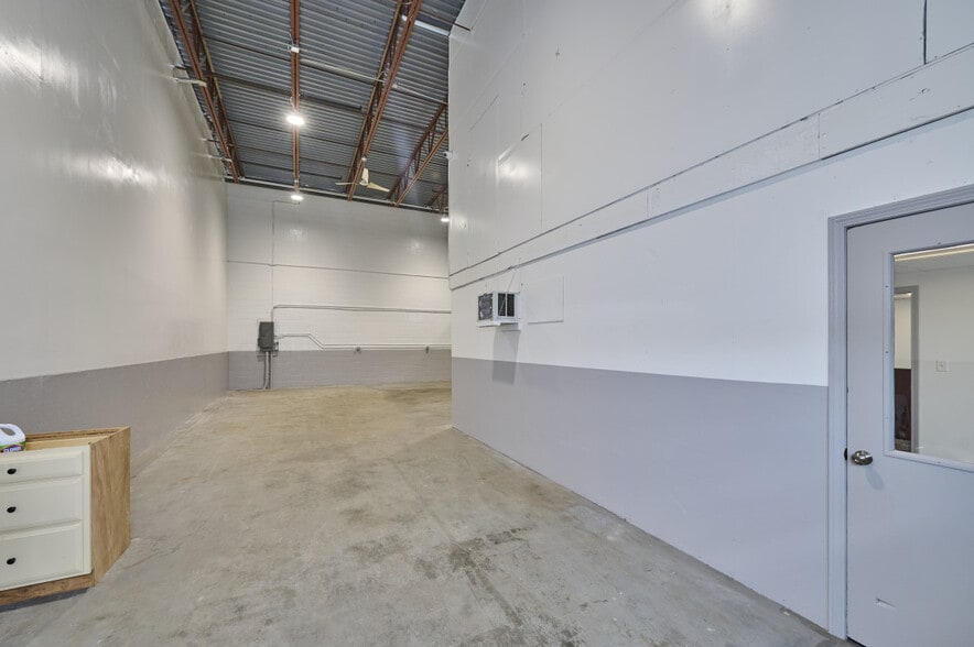 1 Melvin St, Wakefield, MA for lease - Building Photo - Image 3 of 27