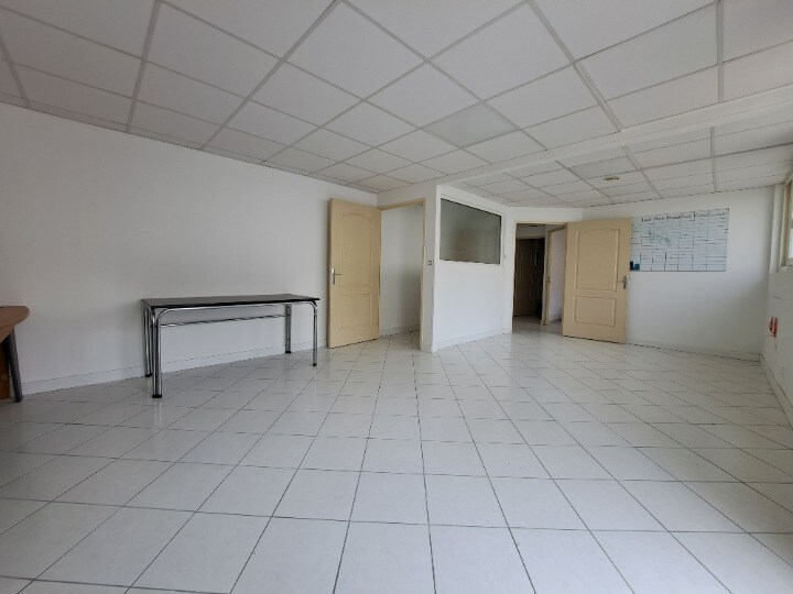 Office in Toulouse for sale Interior Photo- Image 1 of 9