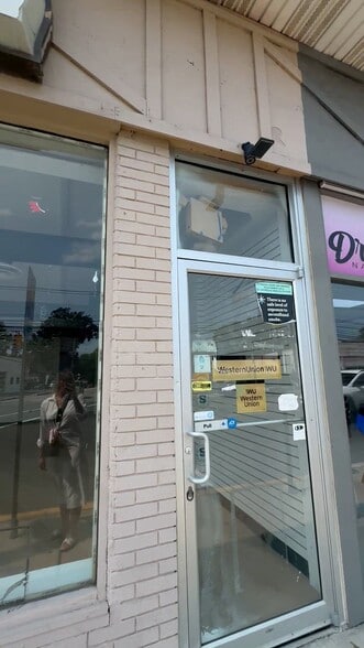978 Saint Georges Ave, Rahway, NJ for lease - Commercial Listing Video - Image 2 of 8