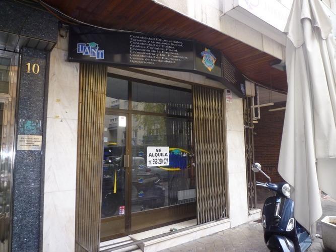 Calle Martínez Campos, 10, Granada, Granada for lease Building Photo- Image 1 of 12