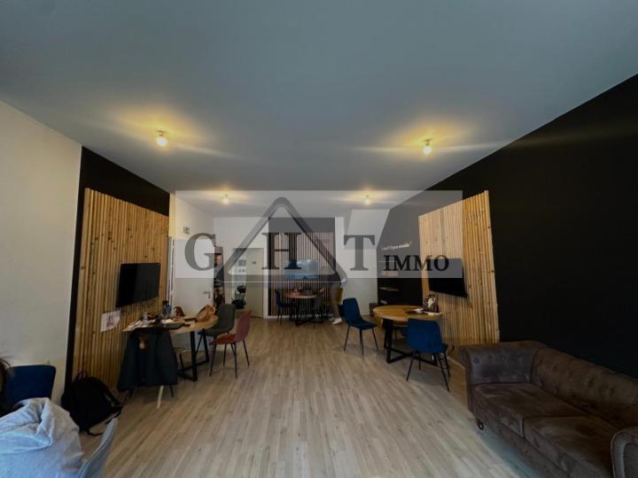 Industrial in Saint-Maximin for lease Interior Photo- Image 1 of 4