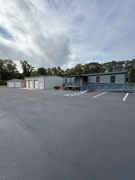 4392 S Church St, Roebuck, SC for lease - Building Photo - Image 2 of 11