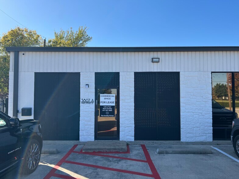 3807 Parchman St, North Richland Hills, TX à louer - Photo du bâtiment - Image 3 de 8