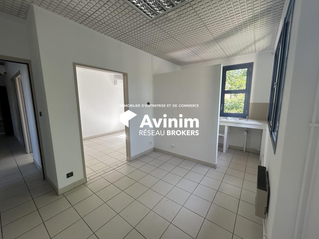 Flex in Muret for lease Interior Photo- Image 1 of 5