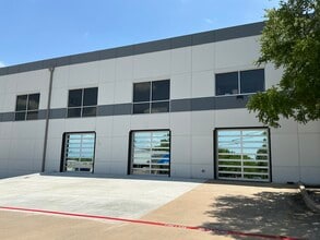 481 Winscott Rd, Benbrook, TX for lease Building Photo- Image 2 of 9