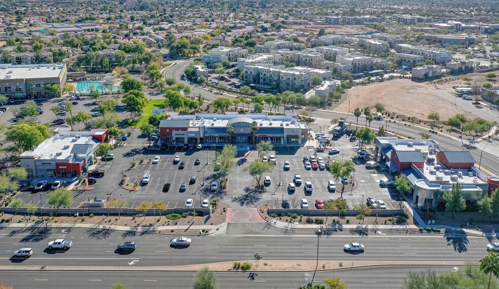 211 E Warner Rd, Gilbert, AZ à louer - Photo du bâtiment - Image 1 de 11