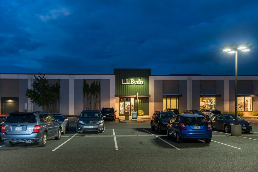 2010 Hydraulic Rd, Charlottesville, VA for lease - Building Photo - Image 3 of 26
