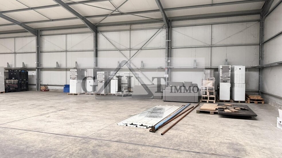 Industrial in Mareuil-lès-Meaux for lease - Building Photo - Image 2 of 43