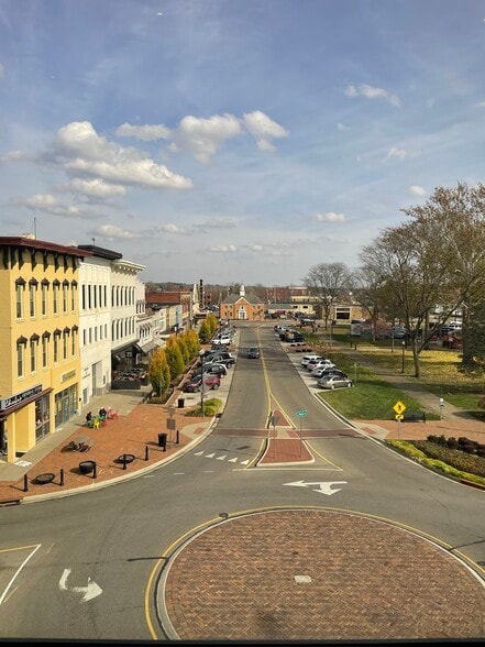 15 N 3rd St, Newark, OH à louer - Photo du bâtiment - Image 2 de 15