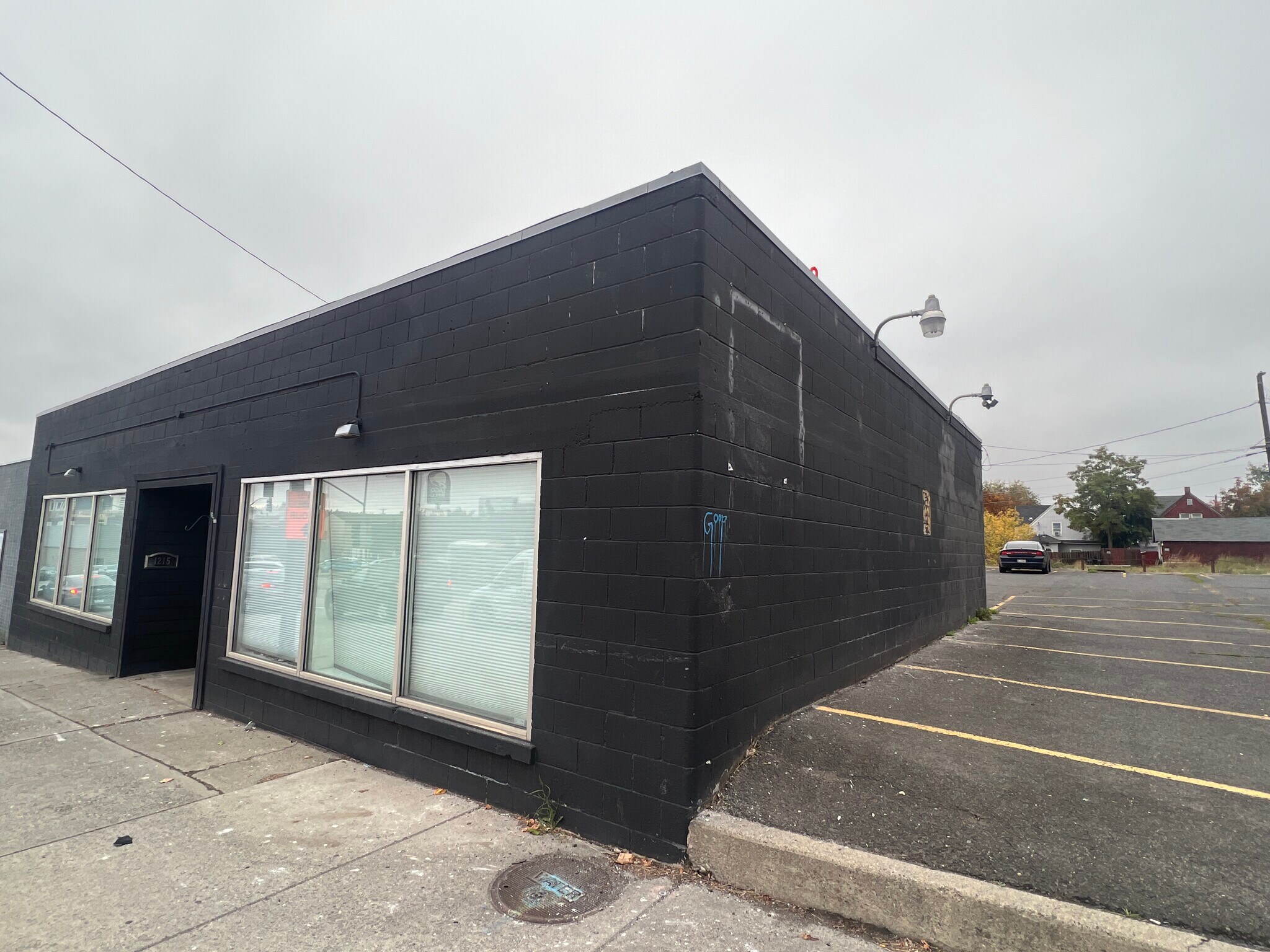 1215 N Monroe St, Spokane, WA for sale Primary Photo- Image 1 of 18