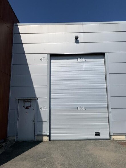 Flex in Cormeilles-en-Parisis for lease - Building Photo - Image 2 of 9