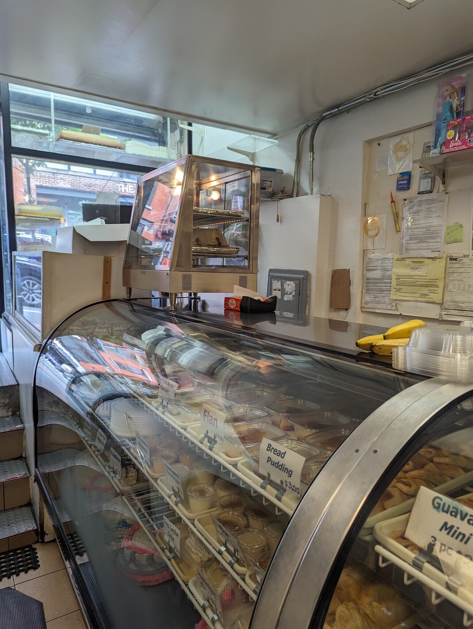 858 Eighth Ave, New York, NY à louer Photo du bâtiment- Image 1 de 6