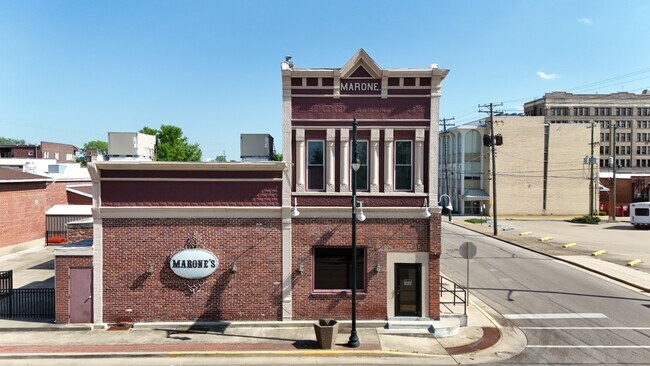 Plus de détails pour 101 N 2nd St, Vincennes, IN - Flex à vendre