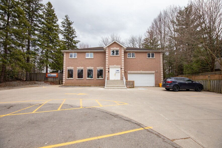144 Wilson St E, Ancaster, ON à vendre - Photo du bâtiment - Image 3 de 12