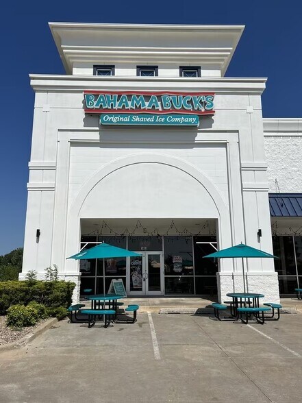 1420 N Kelly Ave, Edmond, OK for lease - Building Photo - Image 2 of 4