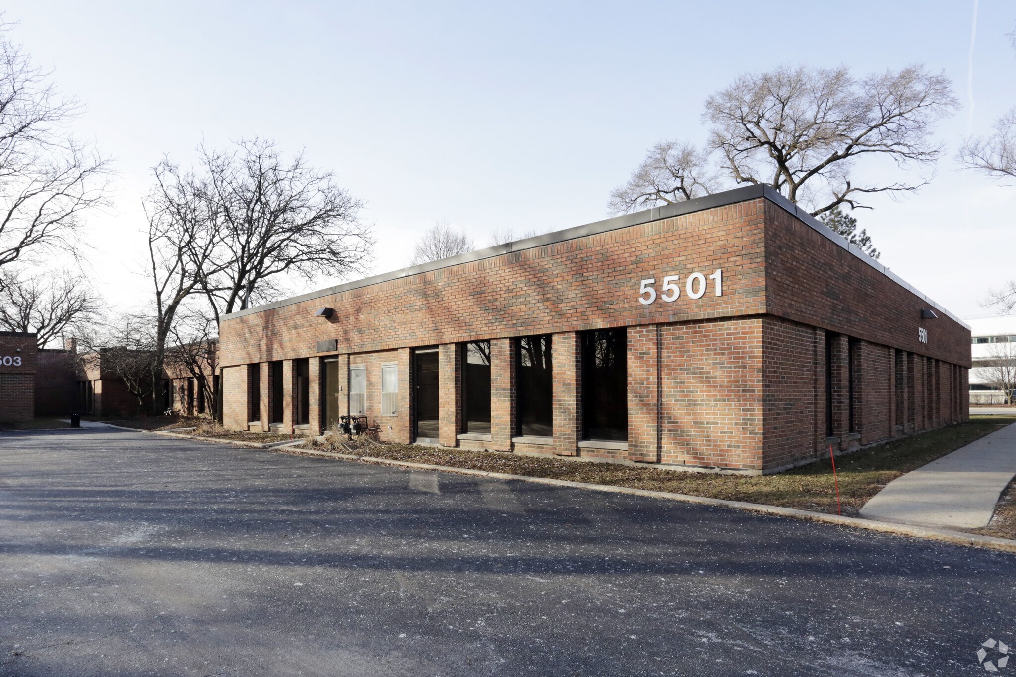 5501 N Cumberland Ave, Chicago, IL for lease Primary Photo- Image 1 of 12