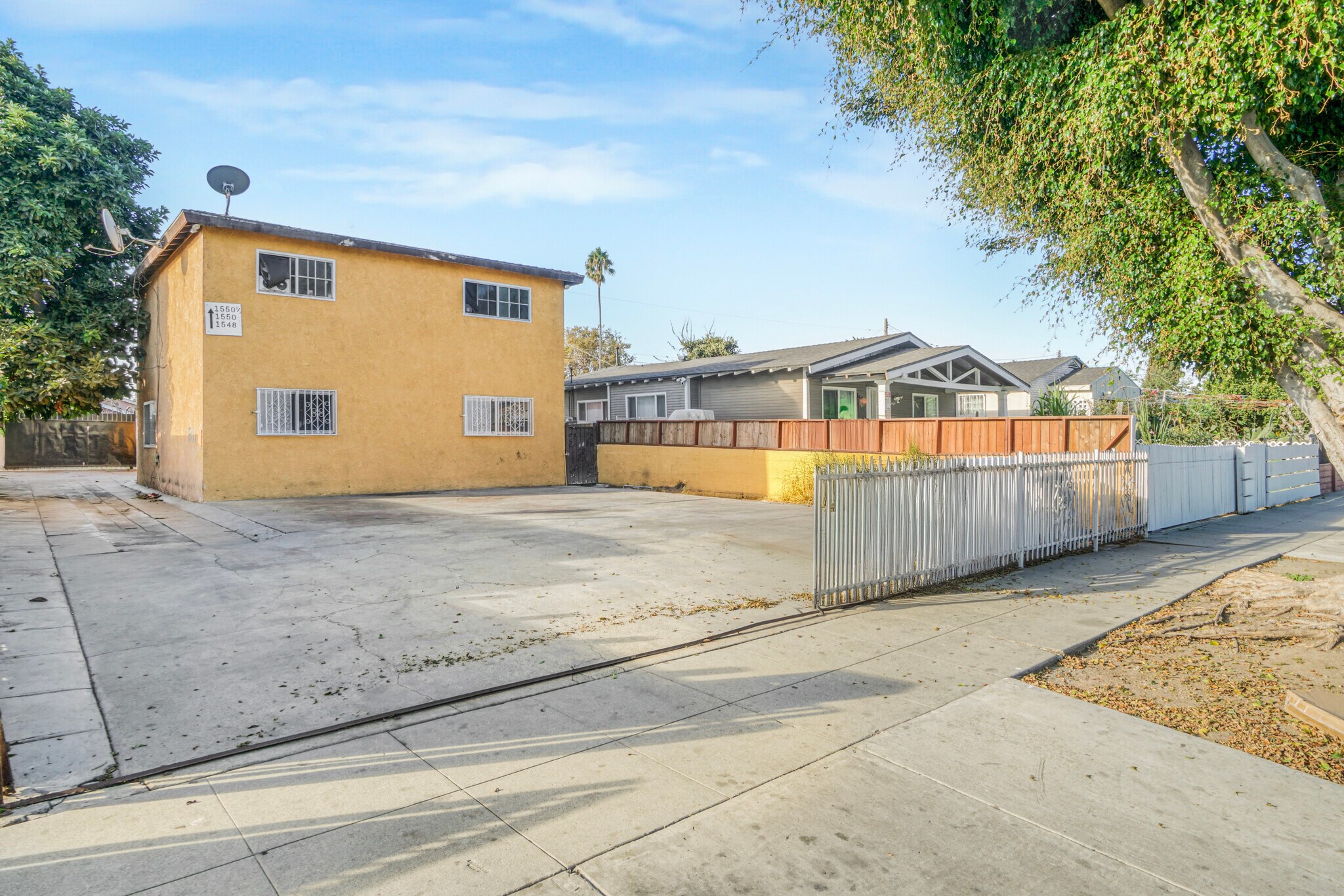 1548 W 59th Pl, Los Angeles, CA for sale Primary Photo- Image 1 of 16