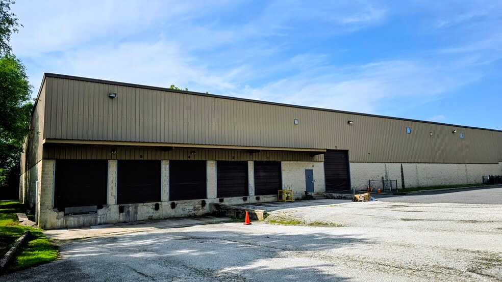 801 Primos Ave, Folcroft, PA for lease - Building Photo - Image 2 of 8