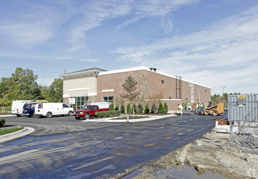 30752-30758 Telegraph Rd, Bingham Farms, MI for lease - Building Photo - Image 2 of 5