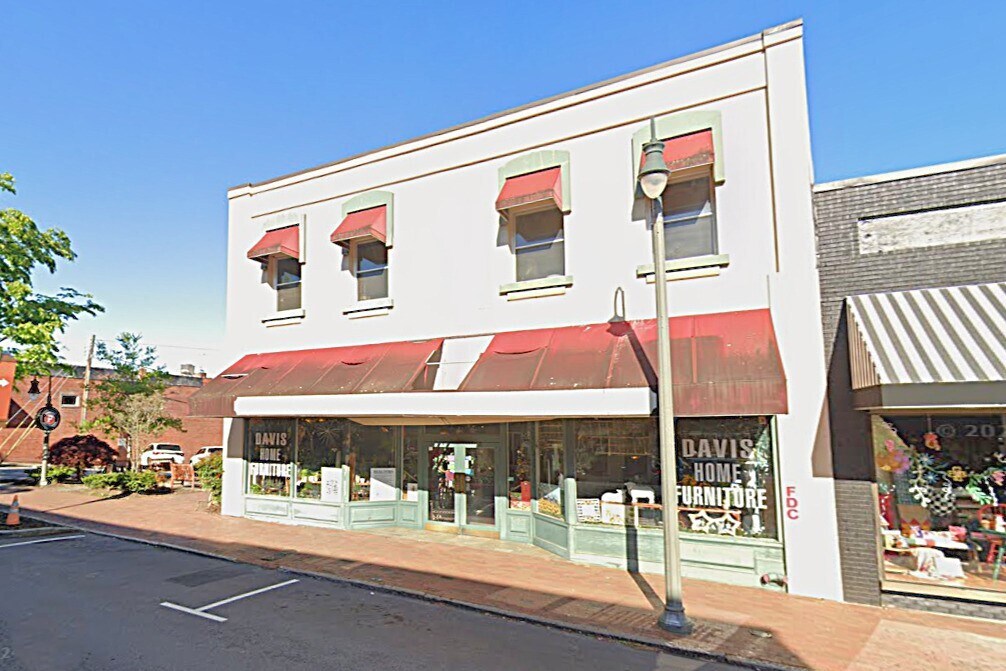93 N Main St, Waynesville, NC à vendre Photo du bâtiment- Image 1 de 10