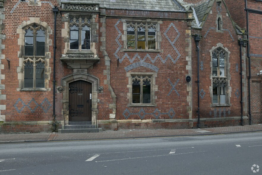 10-12 Hightown, Sandbach à vendre - Photo du bâtiment - Image 3 de 15