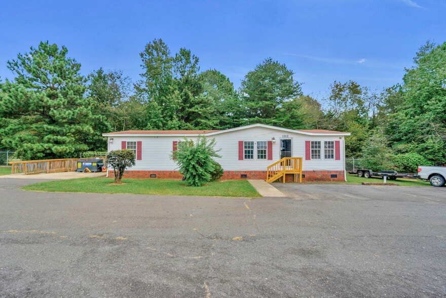 1212 Constitution Blvd, Rock Hill, SC for sale - Building Photo - Image 3 of 10