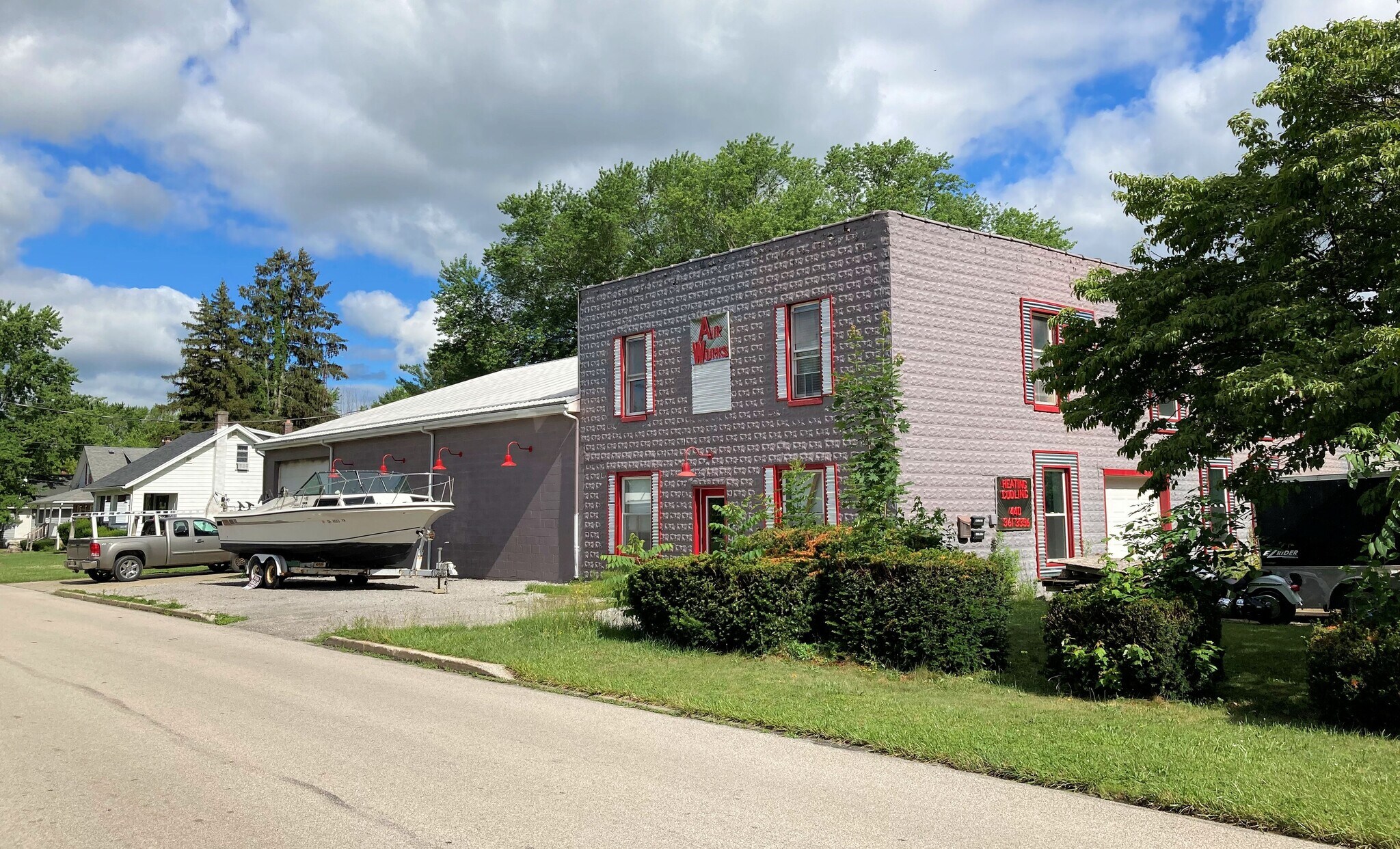 670 Sherman, Geneva, OH à vendre Photo principale- Image 1 de 8