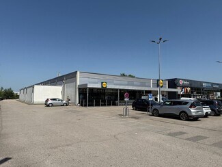 More details for Retail for Lease