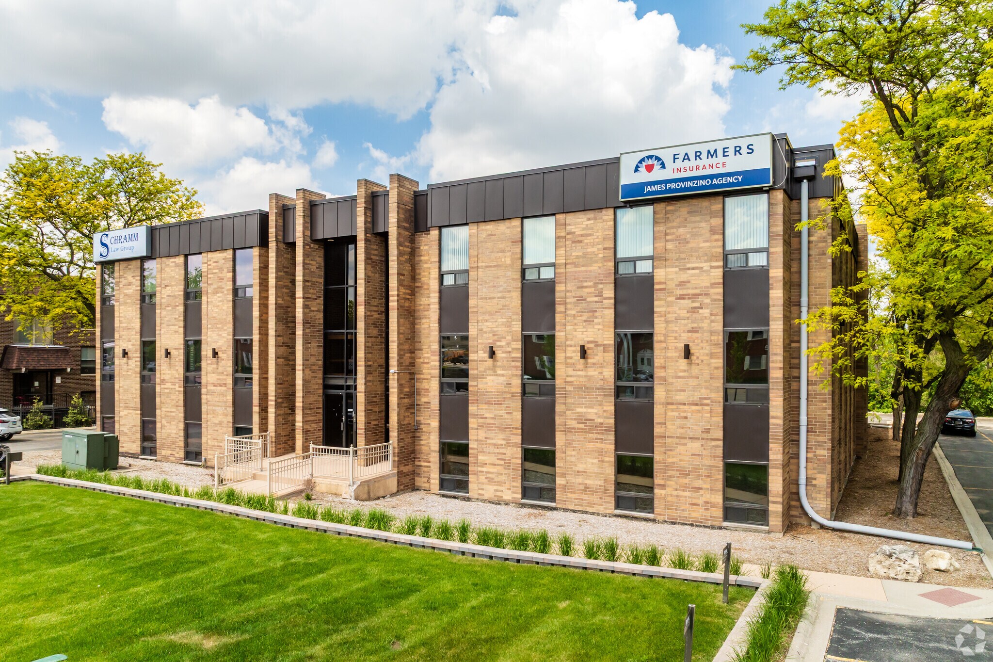 240 E Lake St, Addison, IL for lease Building Photo- Image 1 of 18