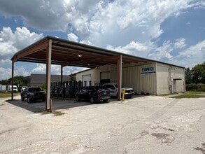 325 Dane Ln, Longwood, FL for lease Interior Photo- Image 1 of 12
