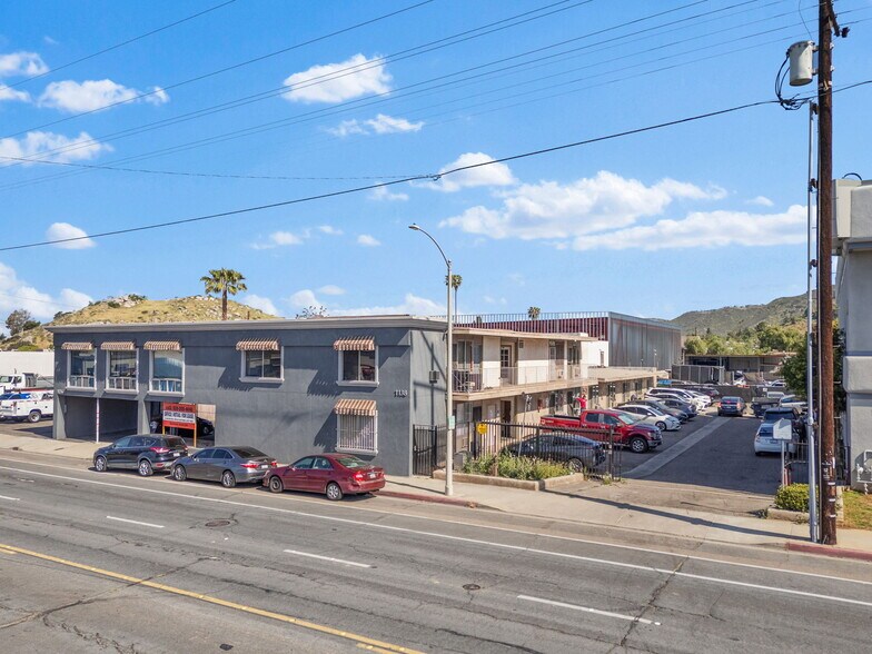 1136-1142 Broadway, El Cajon, CA à vendre - Photo du bâtiment - Image 2 de 10